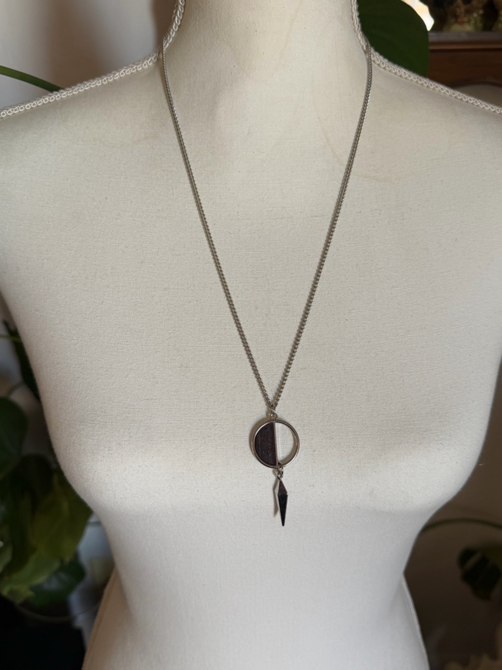 Vintage Silver & Dark Brown Wood Circle Pendant Necklace